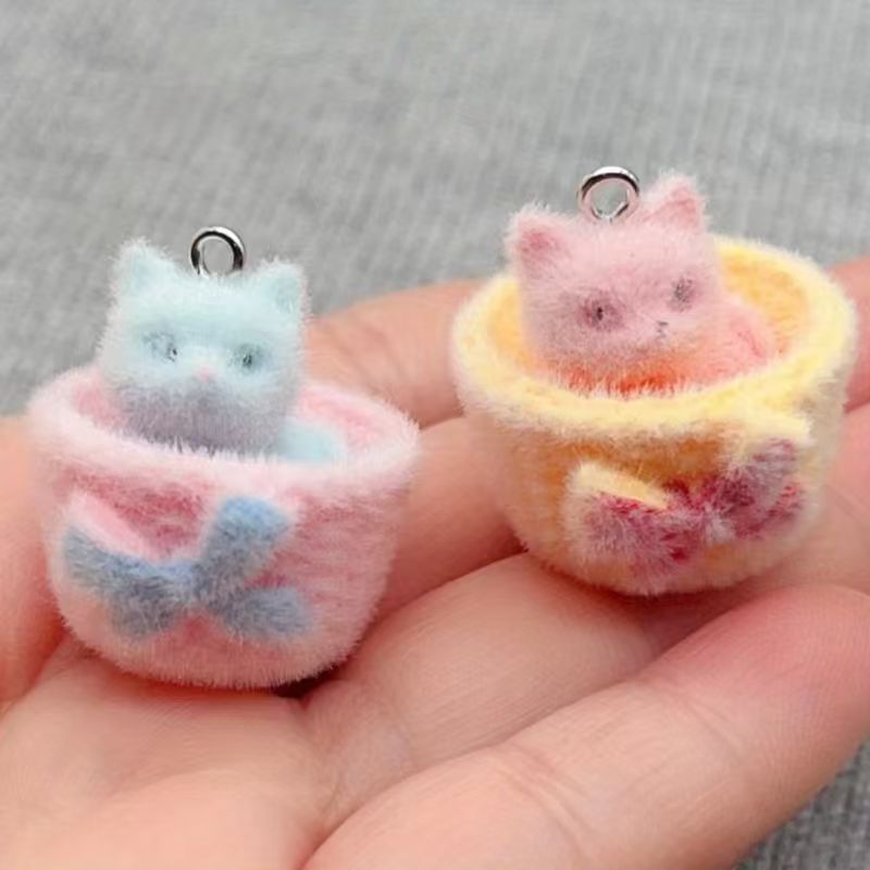Resin Craft Projects - 4pcs 3D plush resin cat pendant,