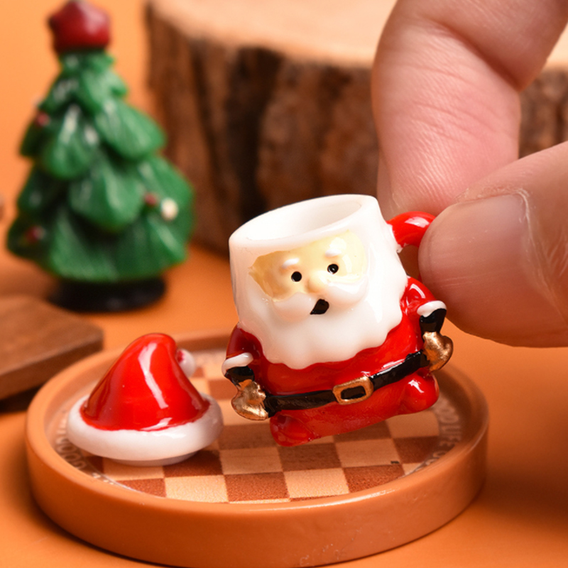 Resin Crafts - Mini Santa Teacup Ornament - Resin