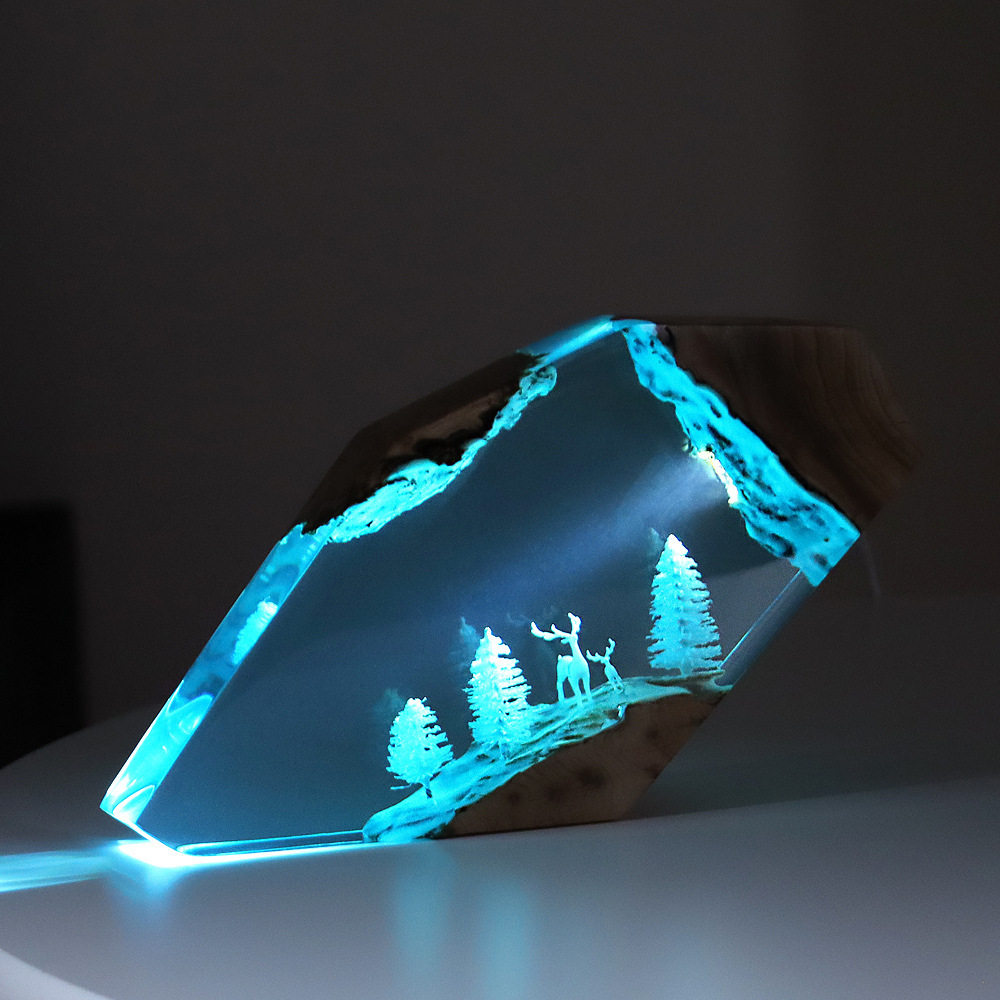 Forest Fairy Deer Desktop Art  - Resin Crafts recension och pris
