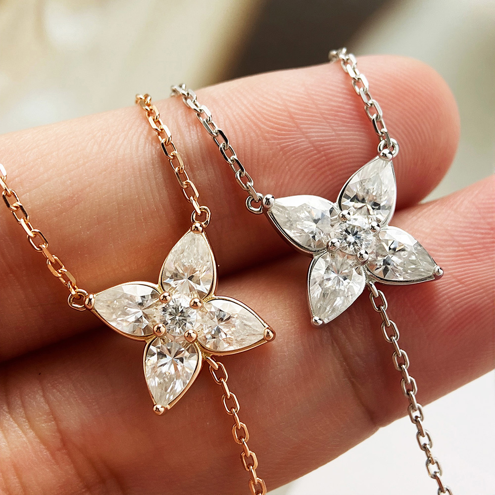 Bezel Set All Moissanite Penda - Bezels Set Pendant recension och pris